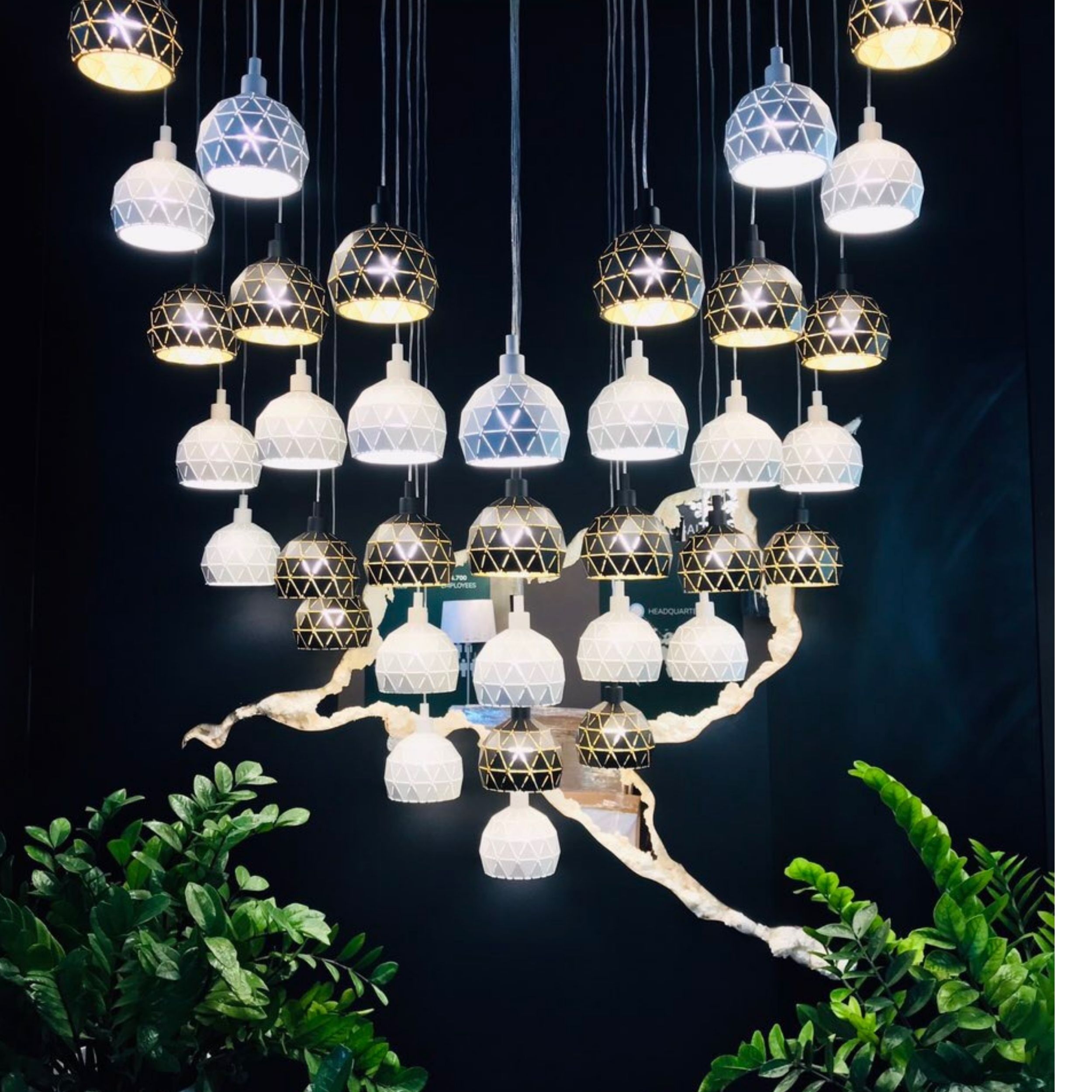 Đèn thả Mialuxy ROCAFORTE 1200/3500/36